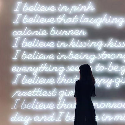 Dimensões personalizadas Luz de sinal de neon LED para decoração de interiores