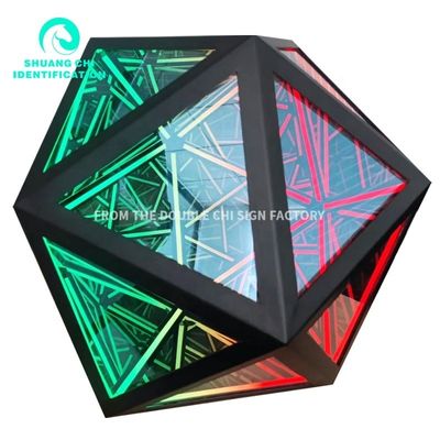 Instalação de Espelho Infinito Custom Neon Sign