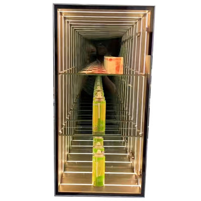 2024 Alto brilho luz LED espelho mágico caixa de exibição para loja de varejo vidro de vinho