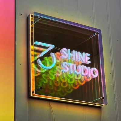 Cores personalizáveis 3D LED Efeito Infinito Espelho Luz Neon sinal com material de vidro