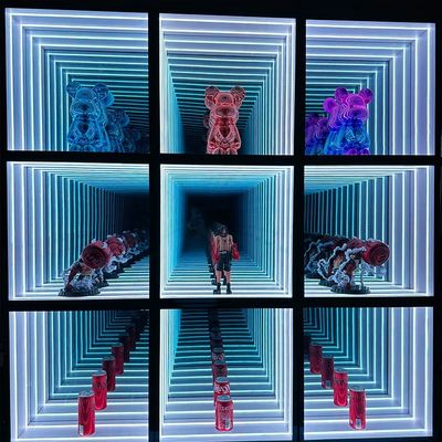 Tendência Infinity Mirror Display Case para jóias Cosméticos Perfumes e relógios Personalizável