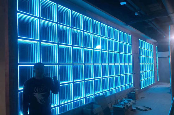 Luz de sinal de neon de aço inoxidável personalizada com tiras de LED Projector 3D de espelho infinito