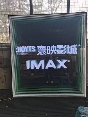 Cartão de logotipo luminoso personalizado para interiores Infinity Mirror Acrylic Sign Advertising Light Box